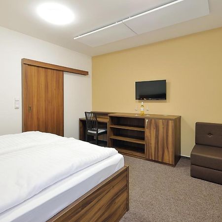 Hotel Pizza Express Penzion Kuželna Trutnov Esterno foto