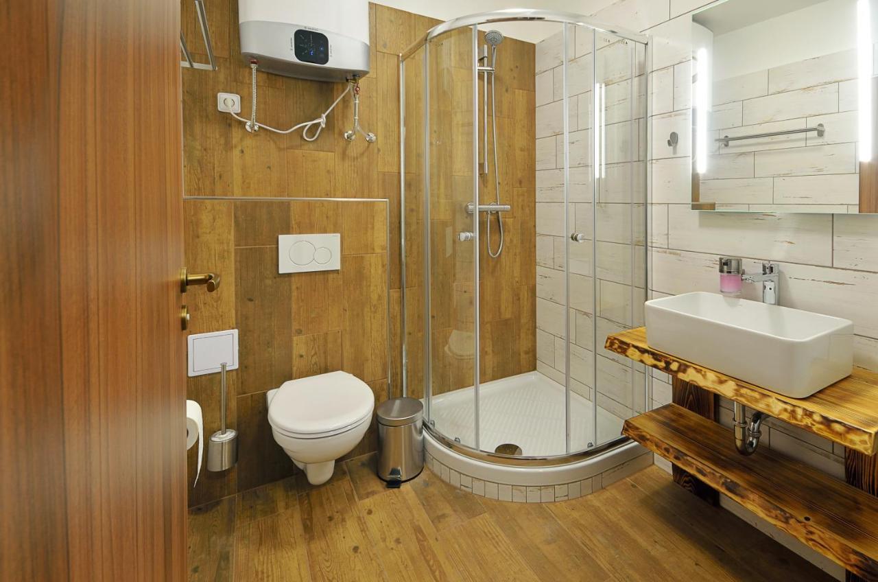 Hotel Pizza Express Penzion Kuželna Trutnov Esterno foto